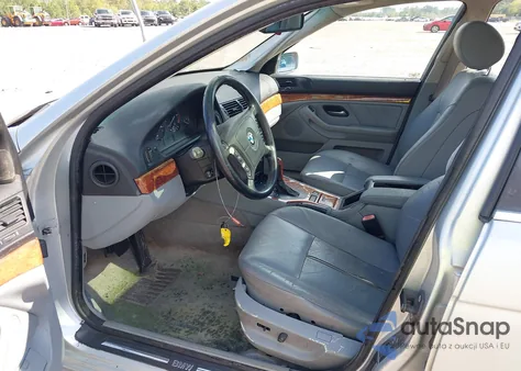 2000 BMW 528Ia z USA, uszkodzony, nr VIN WBADM6344YGU22084